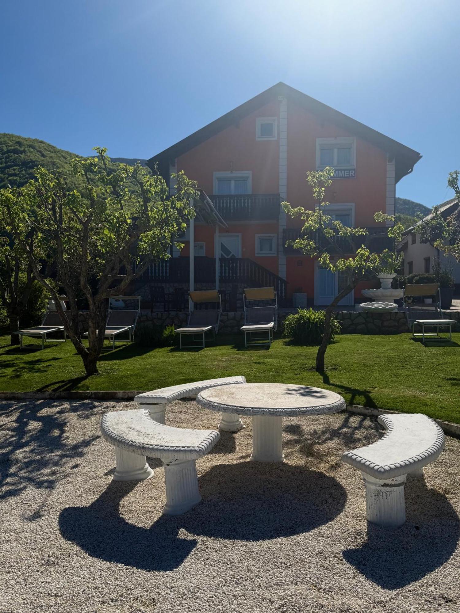 Plitvice Pension Perisic Korenica Eksteriør bilde