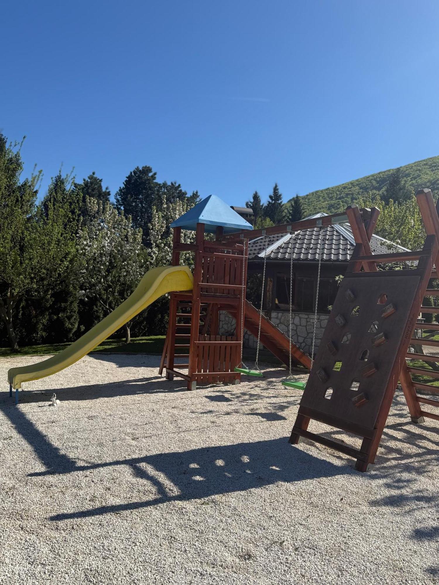 Plitvice Pension Perisic Korenica Eksteriør bilde