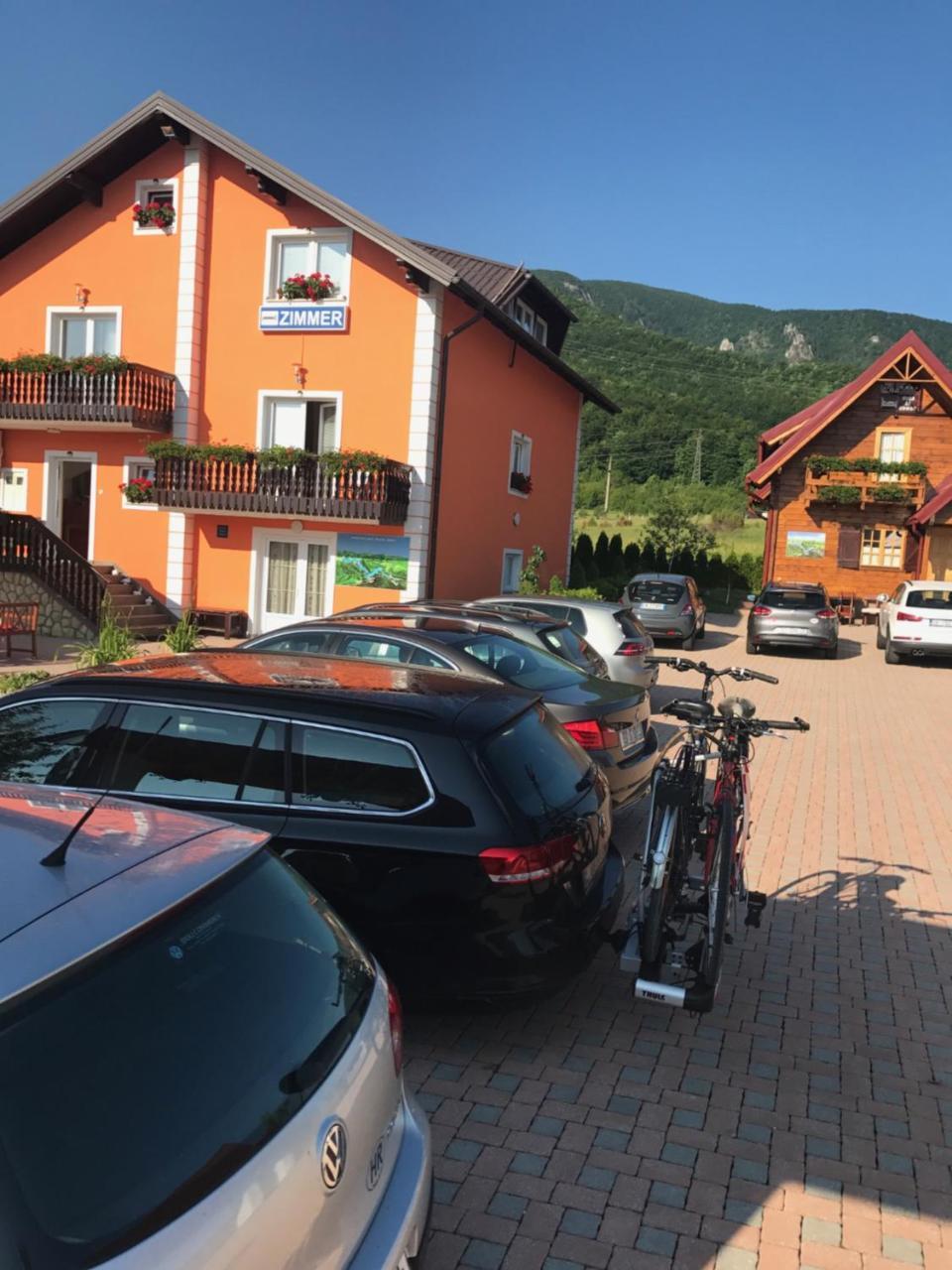 Plitvice Pension Perisic Korenica Eksteriør bilde