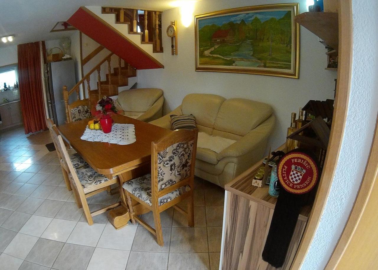 Plitvice Pension Perisic Korenica Eksteriør bilde
